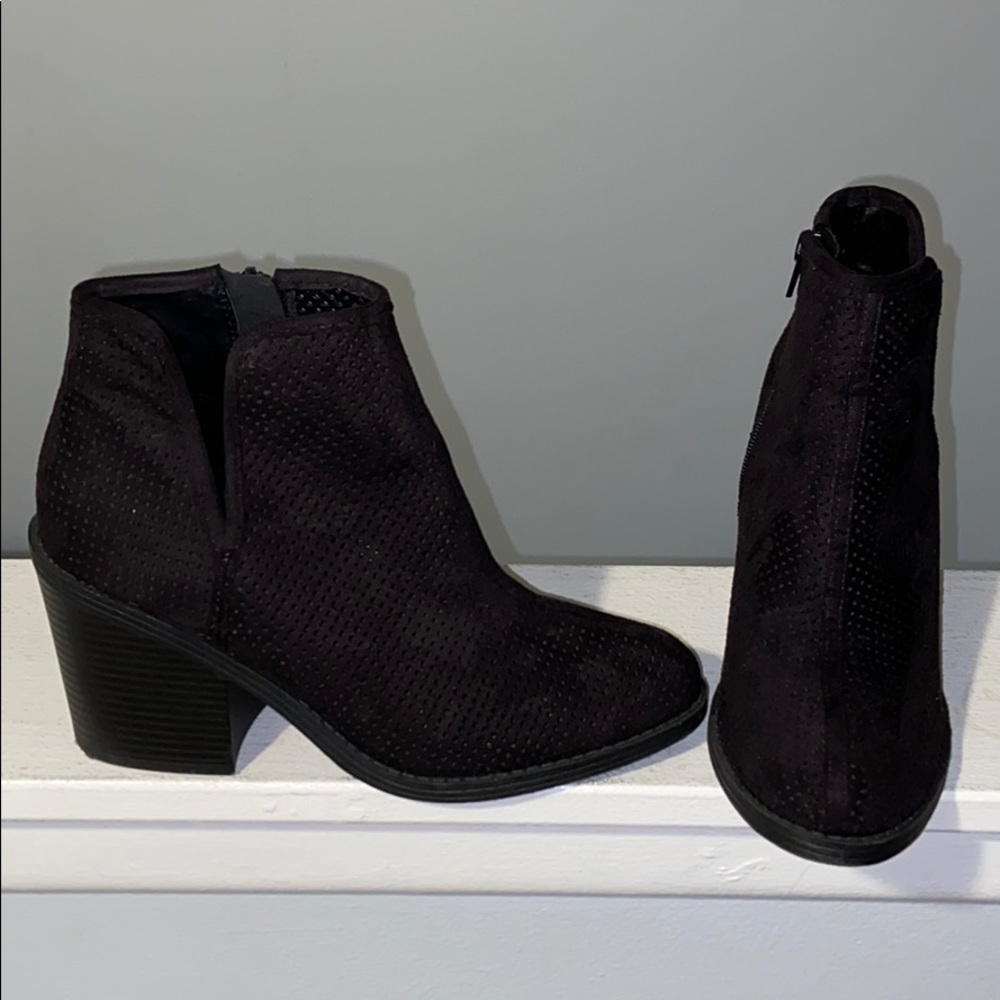 Cute ankle boots🖤
